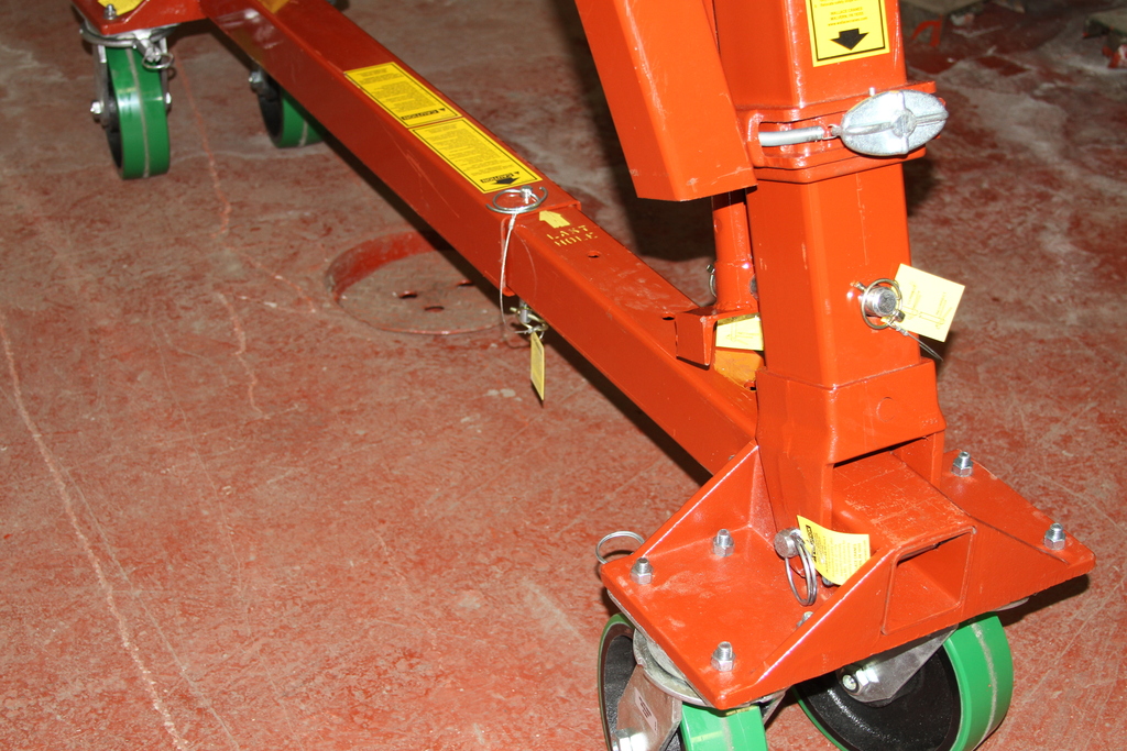 Adjustable Tread Demonstrated on the Tri-Adjustable Steel Gantry Crane